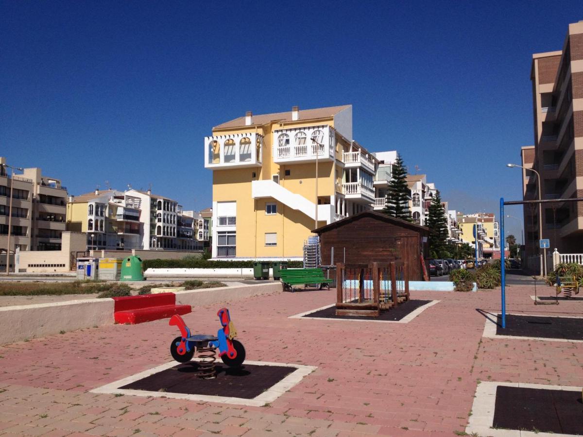 Apartment With Side Seaview 60 Meters From Sea Torrevieja Exterior photo