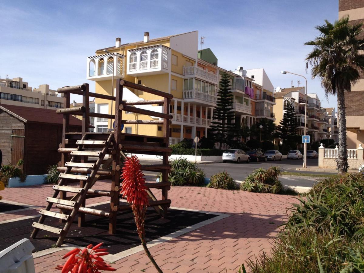 Apartment With Side Seaview 60 Meters From Sea Torrevieja Exterior photo